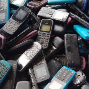 Mixed Feature Phones (for Recycling/Parts)